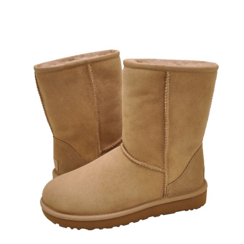 Ugg Classic Short II Boot - Fawn - Size 8 Womens Suede Leather
